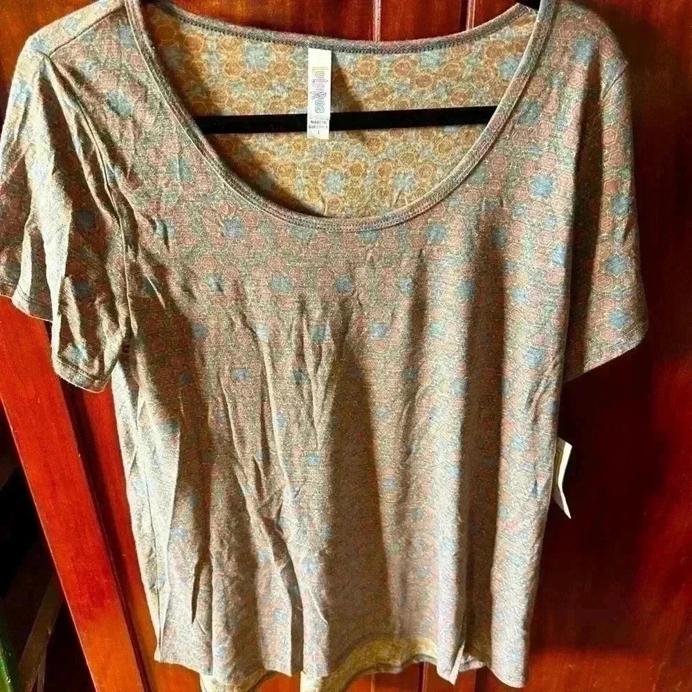 Lularoe large Classic T. charcoal grey & rust distressed geometric pattern.